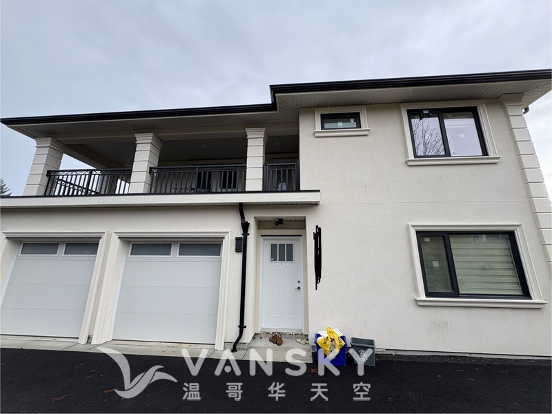 全新有空调后巷屋出租（Metrotown)