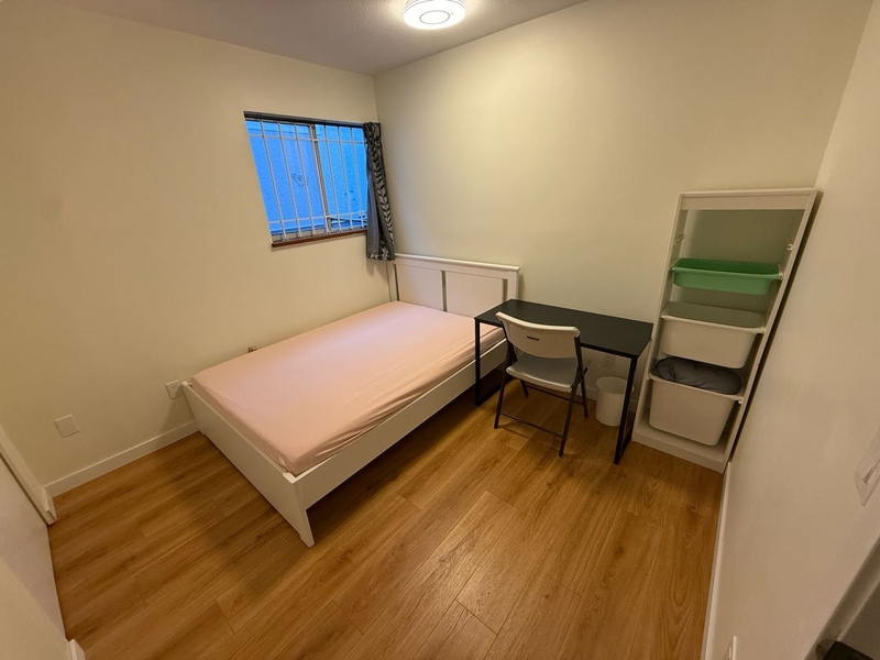 近Joyce天车站有单房出租