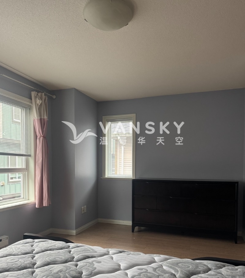 251207222011_主卧2.jpg