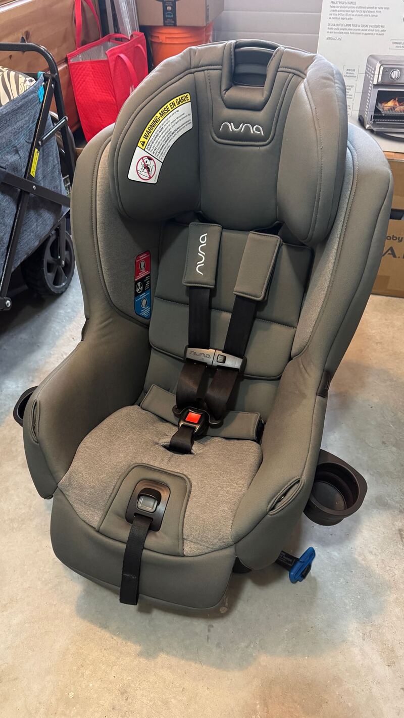 Nuna宝宝安全座椅。