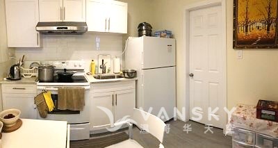 260509110234_COQ_suite_kitchen.jpg