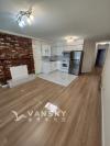 全新装修两房一卫出租 — 温东First Ave & Renfrew