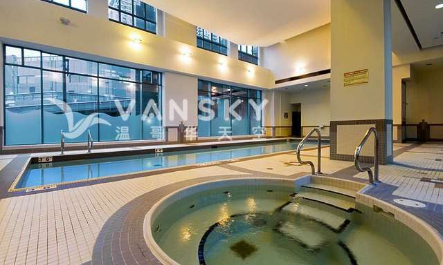 260524095416_950-cambie-Jacuzzi.jpg