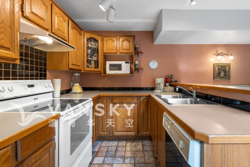260612140650_Kitchen.jpg