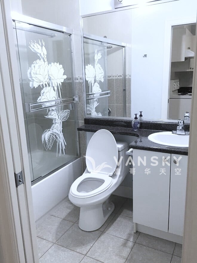 260618210512_1b1b-washroom.jpg