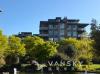 UBC 三房二卫公寓，东南朝向，带车位
