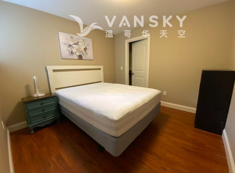 260629190405_Bedroom.jpg