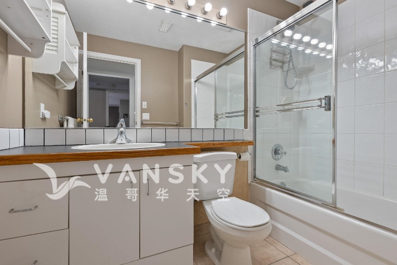 260720164400_Bathroom.jpg