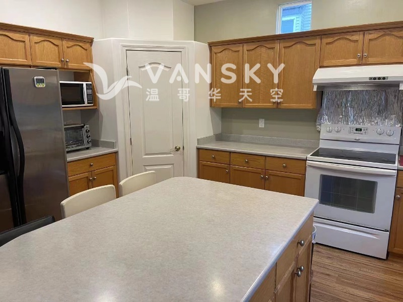 260731100549_kitchen1.jpg