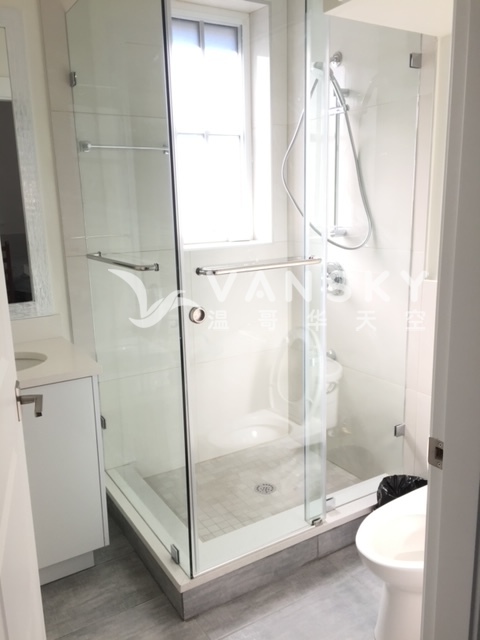260810023914_Bathroom.jpg