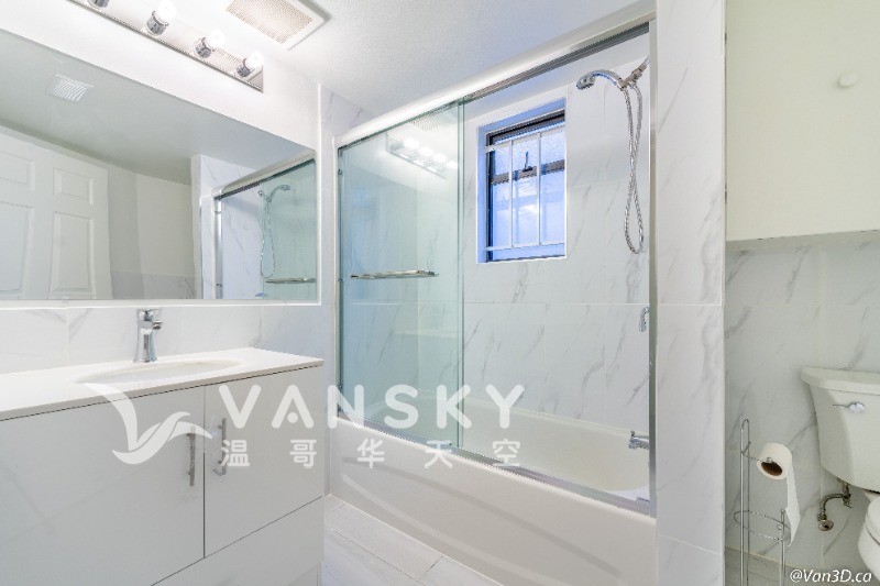 260815205144_washroom.jpg