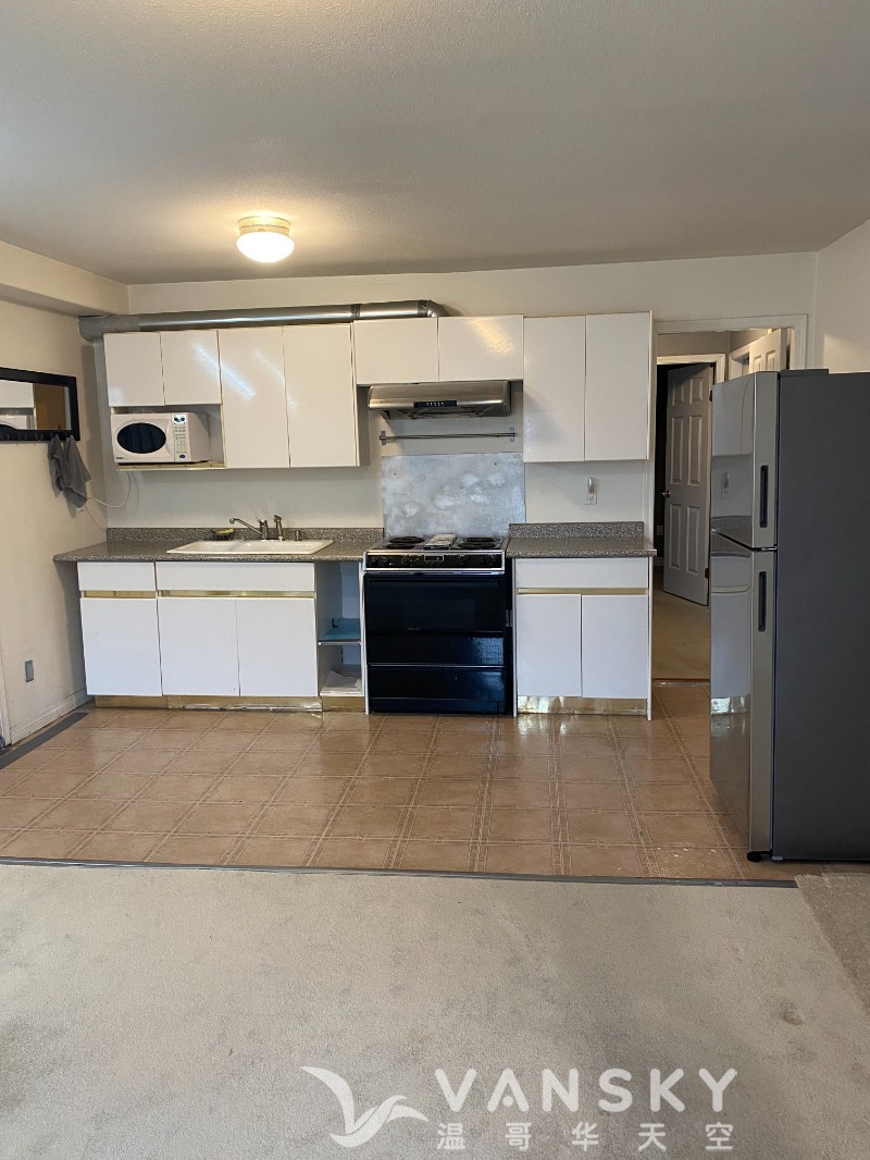 250324161105_kitchen.jpg
