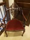 古典红丝绒木雕椅