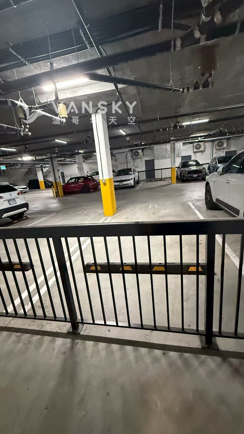 250820221237_Parking.jpg