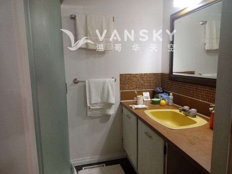 260625211055_bathroom2.jpg