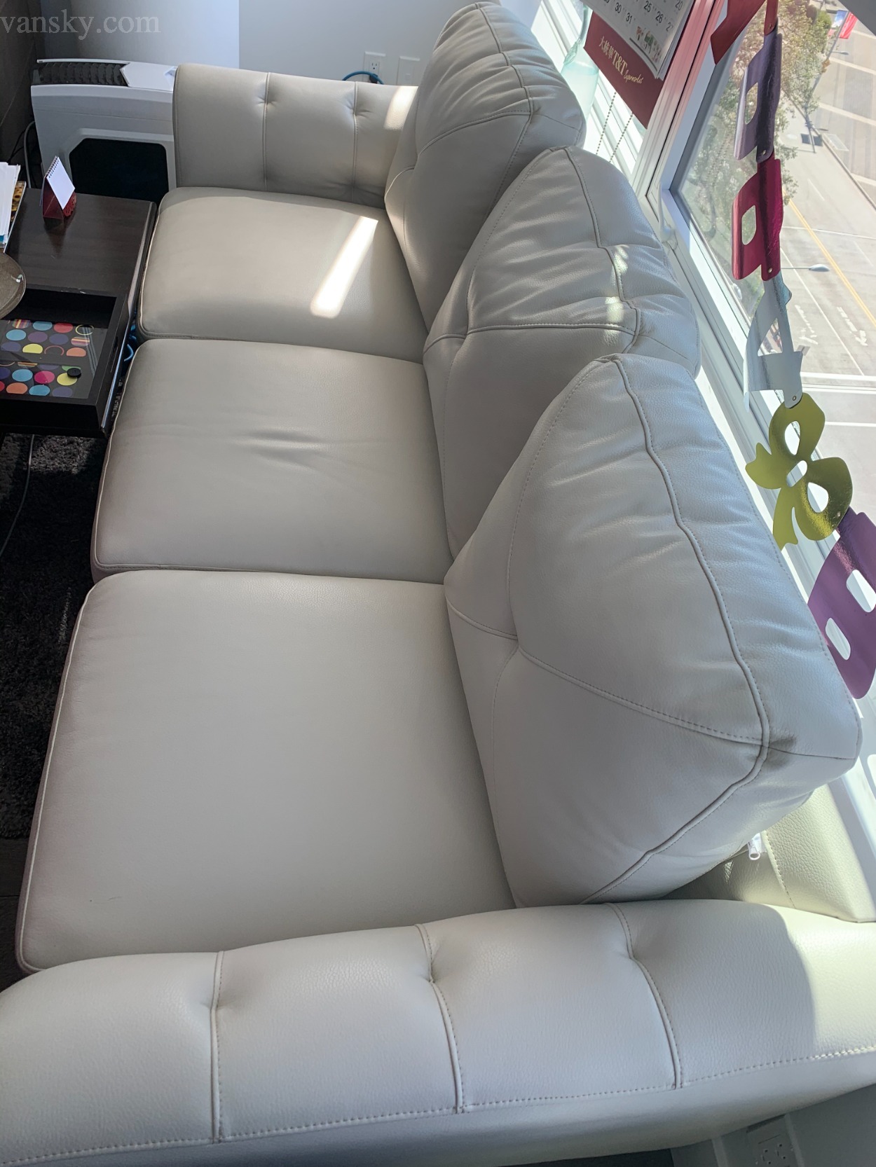 210603162557_sofa2.jpg