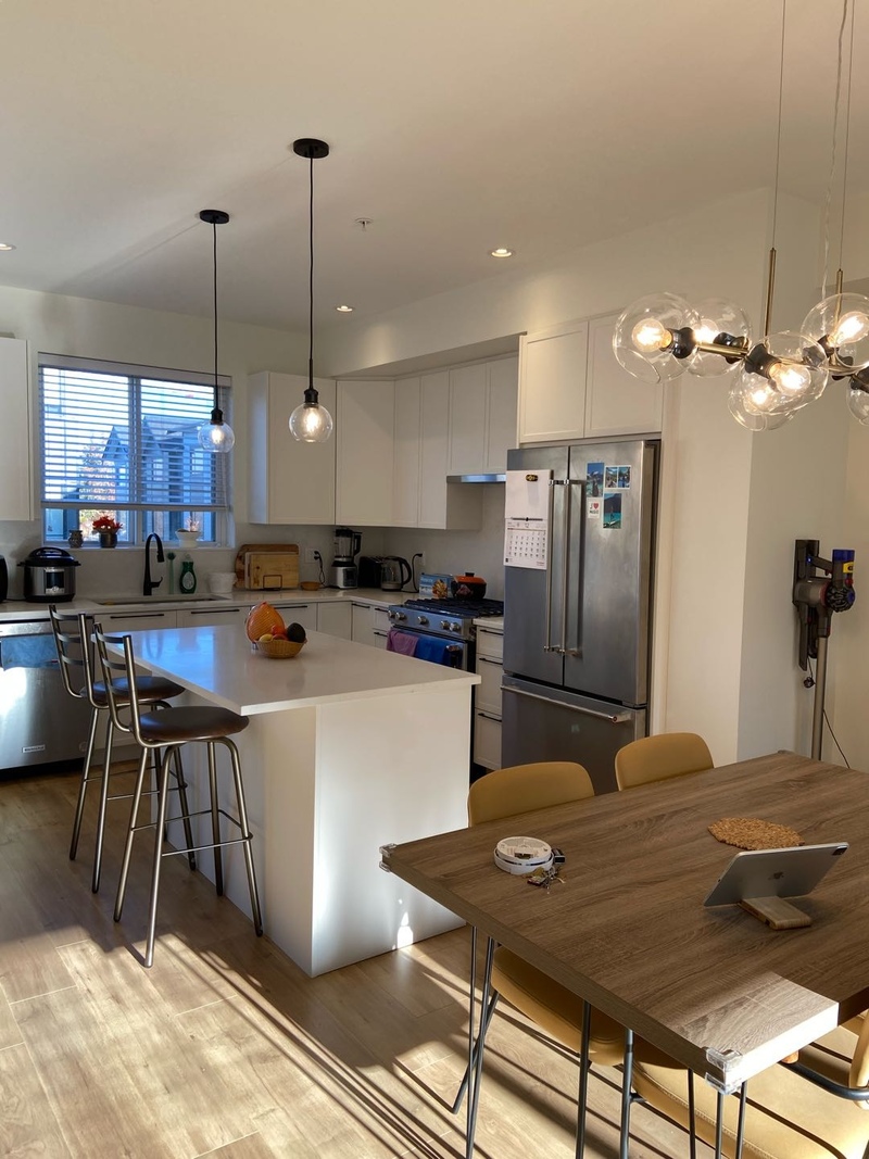 Willoughby 4b2.5b带家具新联排首次出租近一号高速