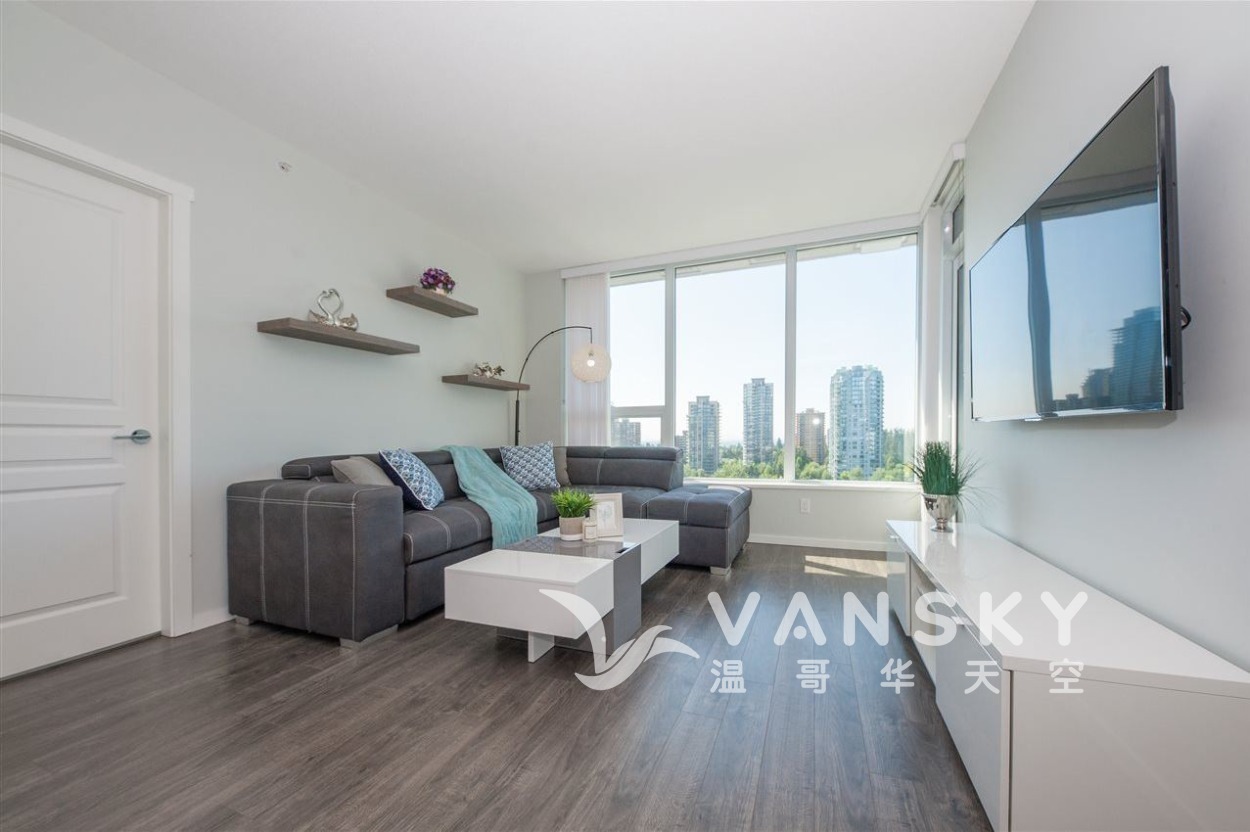 220721113532_Livingroom.JPG