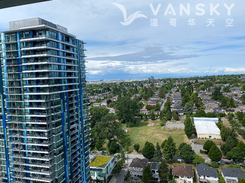 250526172247_balcony1.jpg