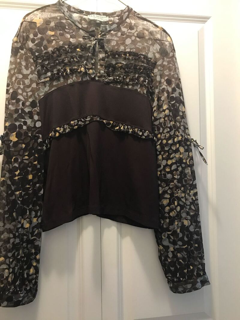 夏季女衫 M码 95成新 15刀