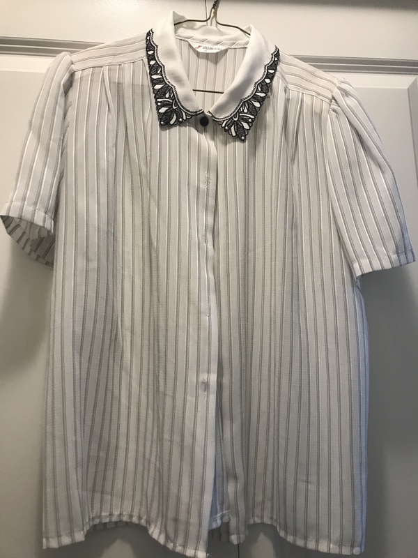 夏季超薄女款短袖 M码  15刀 95成新