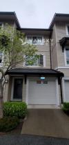 2 Bed room, 2 Bath Town house 