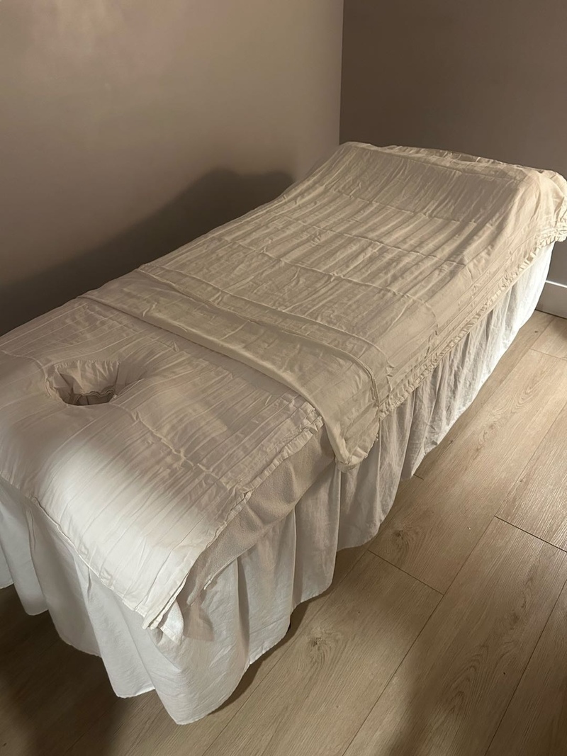 $2出售8成新按摩床单 全棉/仅用一年