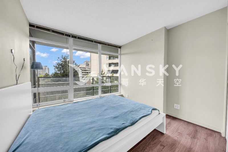 260727163642_RealtyShot-00643.jpg