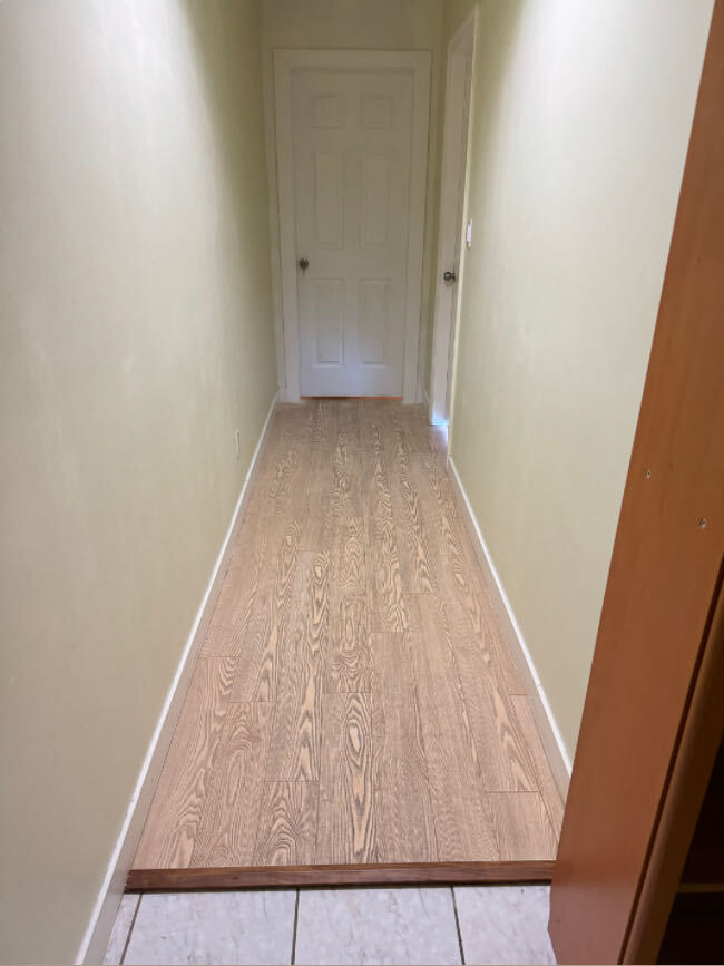 列治文mcmath学区独立出入两房一厅带后院出租