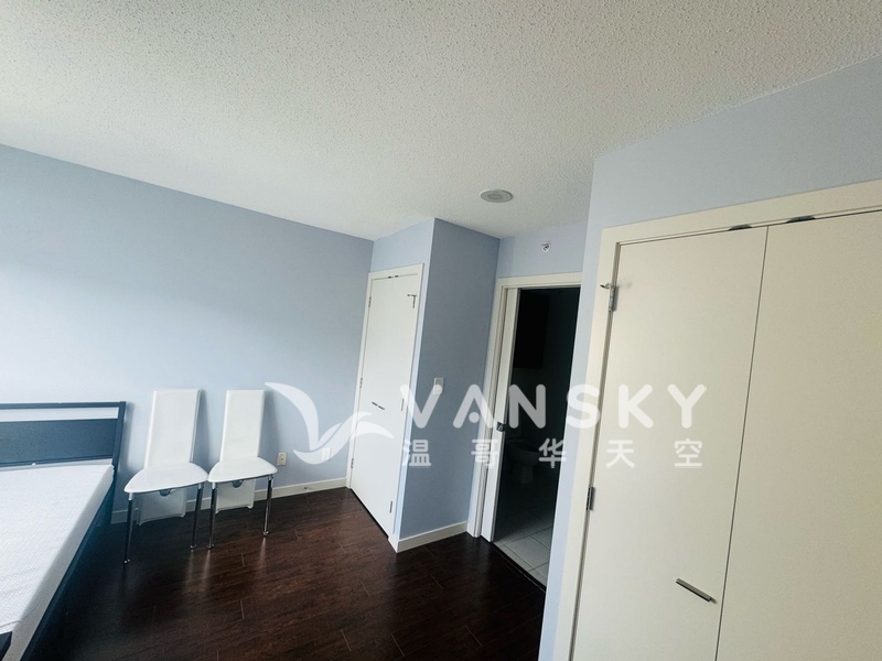 高贵林中心 招女室友