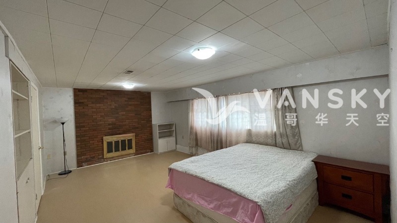 230215211021_bed.jpg