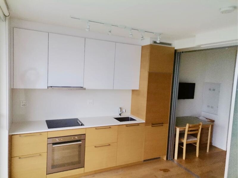 Surrey central 一室公寓studio