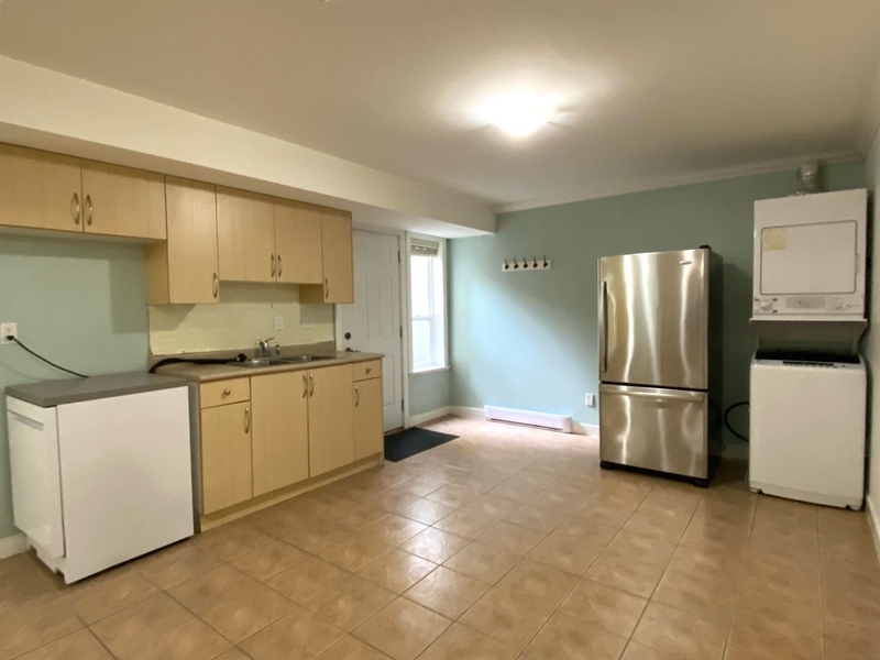 兰里两室两厅一储藏室独立出入出租