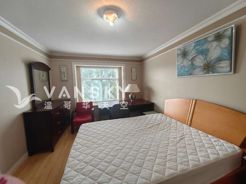 温西Oakridge mall 附近homestay 寄宿家庭 (包括丰富的一日三餐，上网，接送上学)
