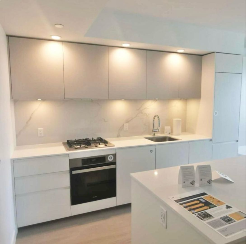 Metrotown 一房Studio 公寓出租