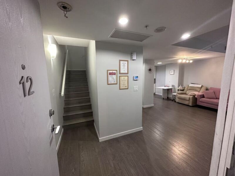 列治文八佰伴对面Townhouse公寓2房2卫合租出租 仅限女生