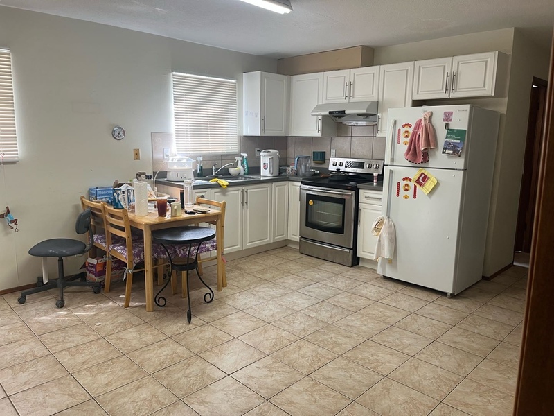 奇兰里区(Killarney)温哥华special 3房一厅出租！