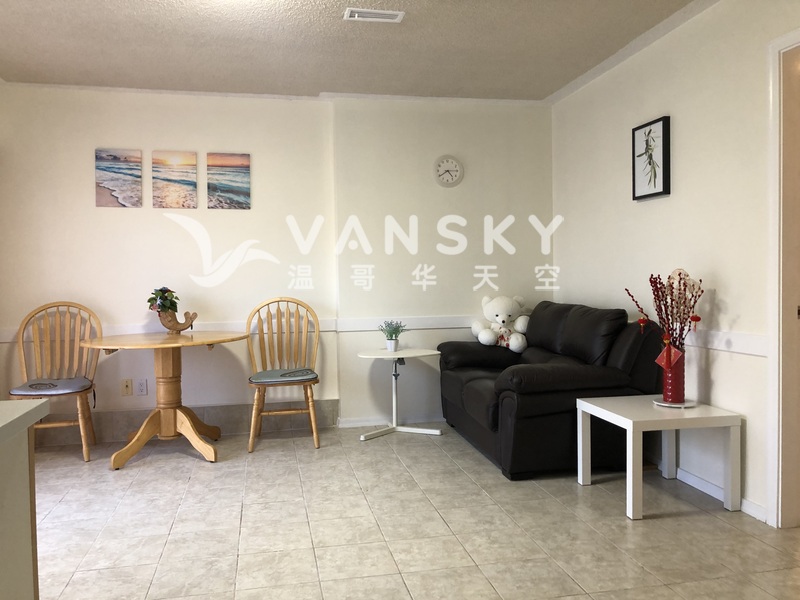 列治文西区两房一卫带家具空调8月下旬可入住全包$1800