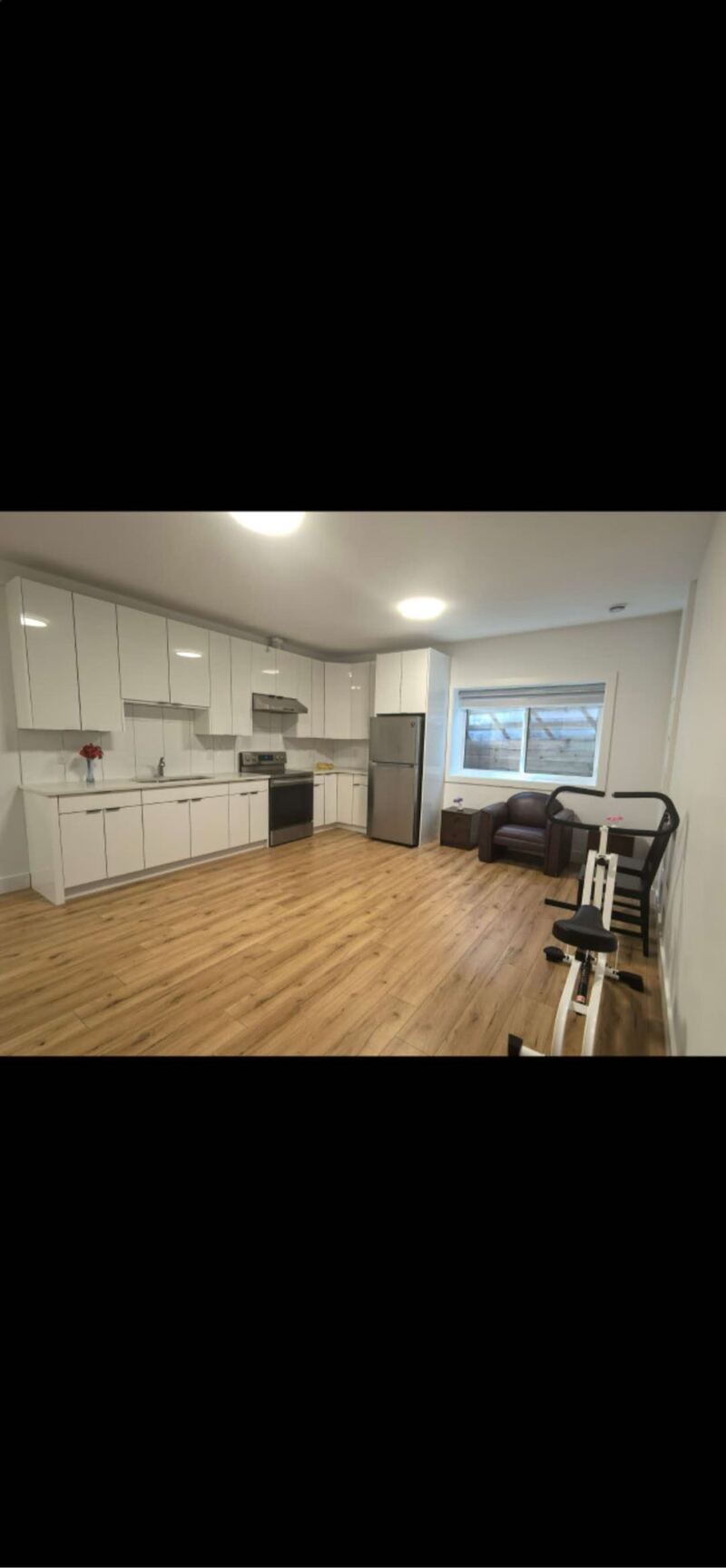 出租南素里两室一厅半地下独立出入