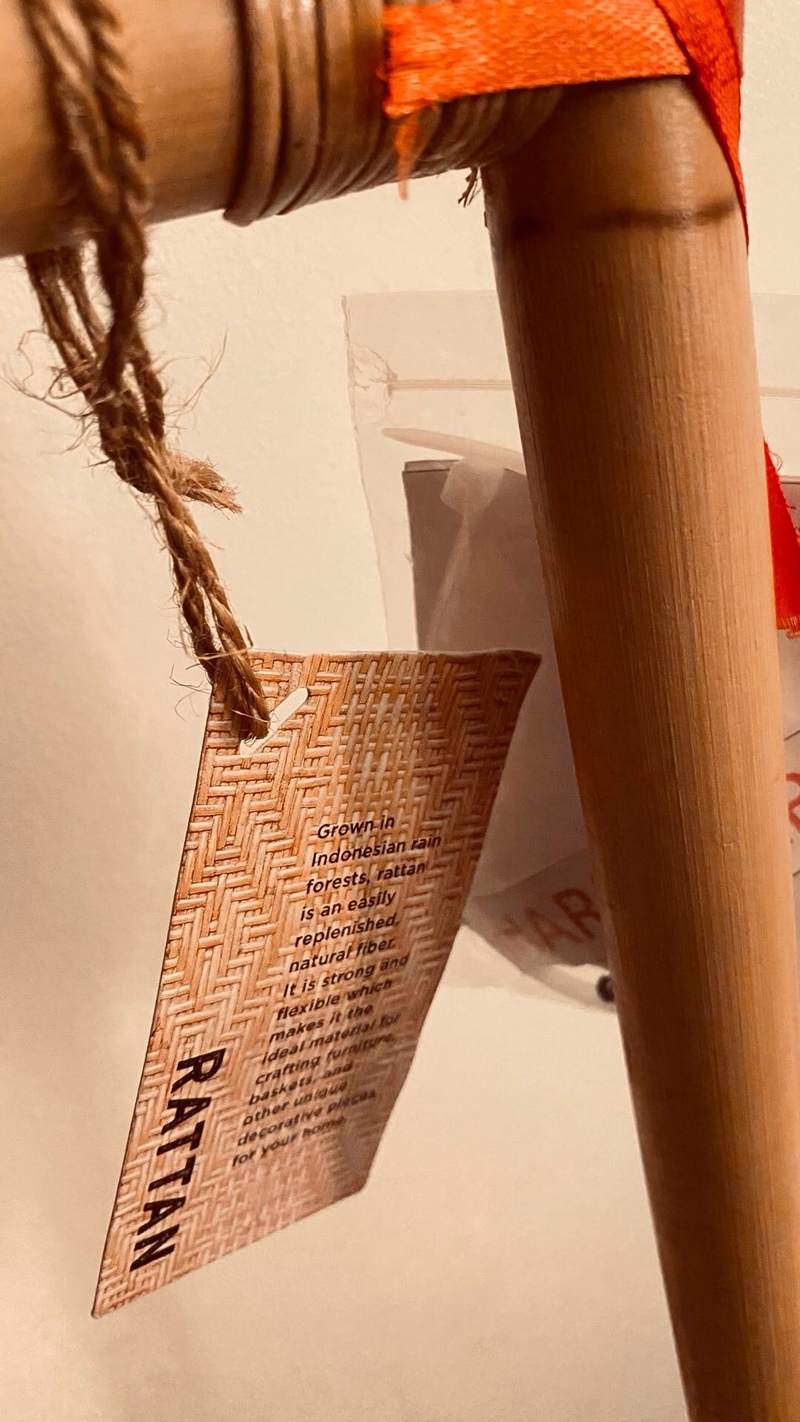 大溫地區 IKEA Fordable Wooden outdoor Table 、Towel Ratton Rack 轉讓