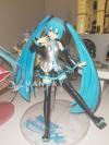 出初音未来洛天依手办