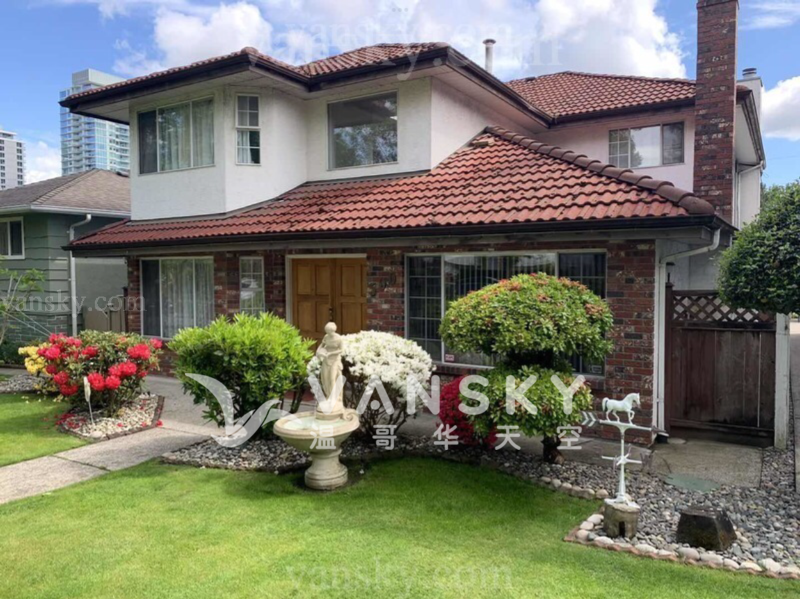 西區豪宅 ，獨立浴室大套套房全部傢俬齊全 （由華安裝飾設計公司精心設計）