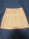 全新米色皮裙$10