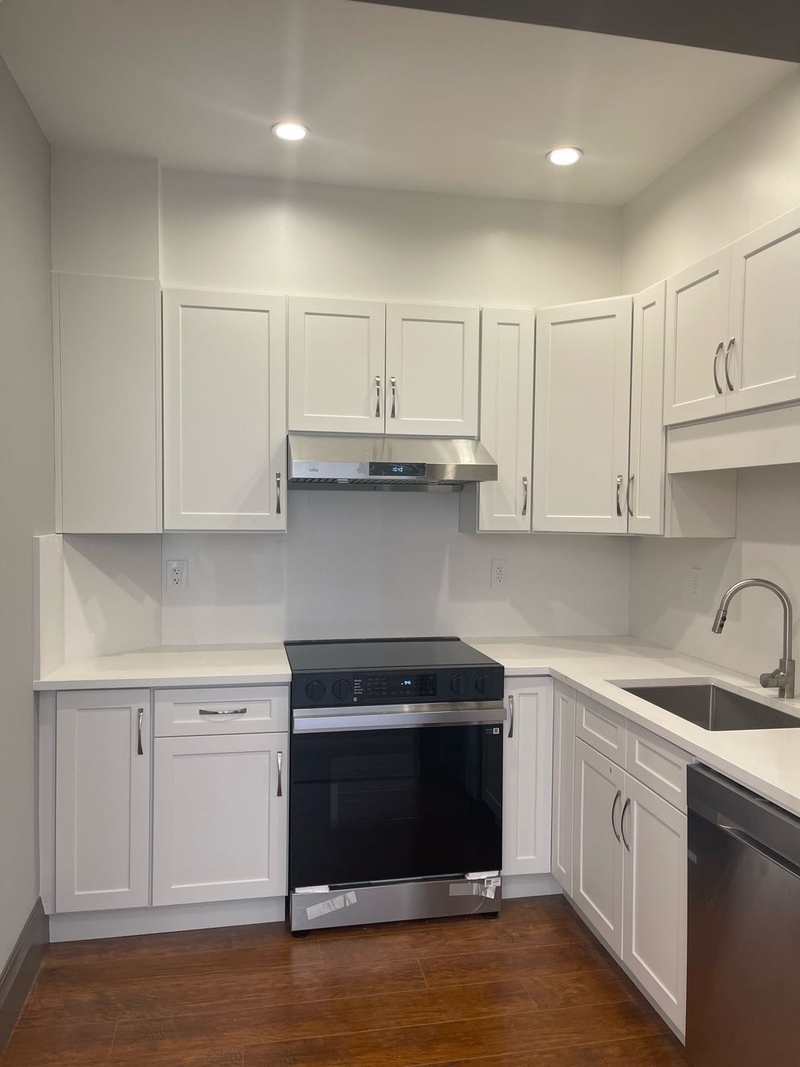 南素里白石超大一室一厅出租(可做两室一厅用