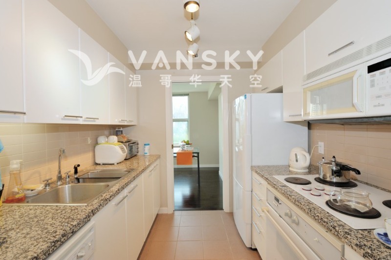 260505005406_kitchen.jpg