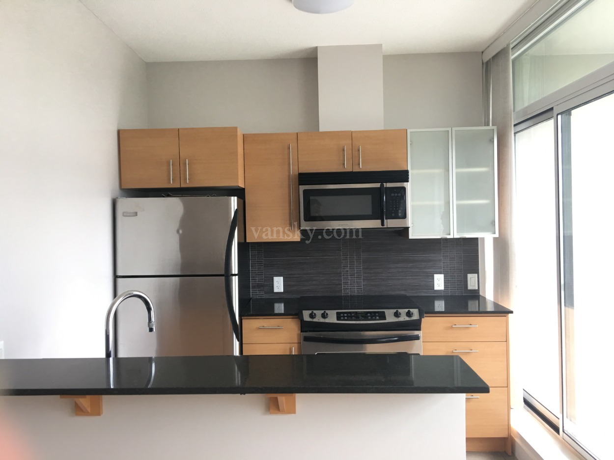 210218203811_Kitchen.JPG