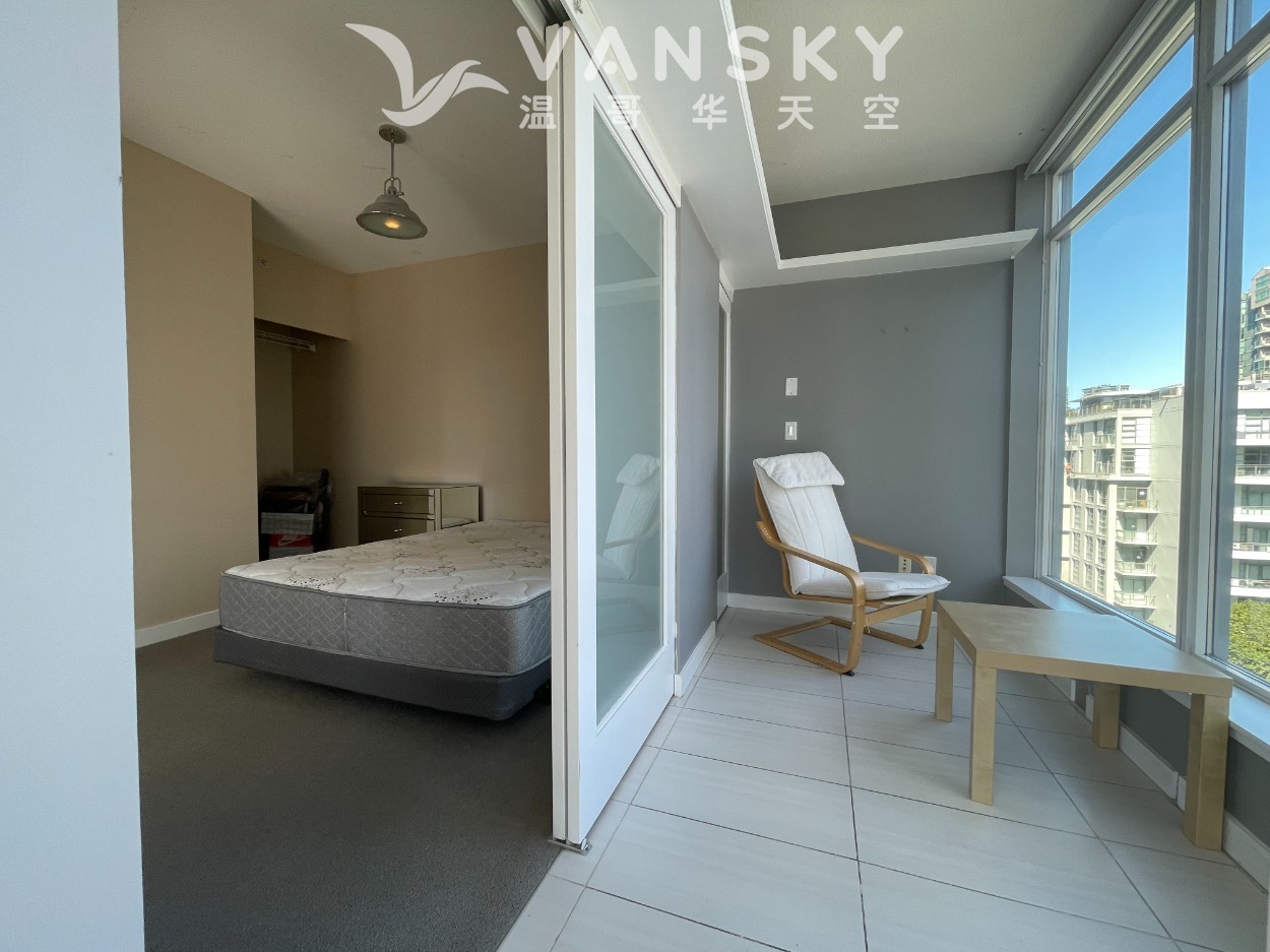 市中心DT2房2位1书房长，短租