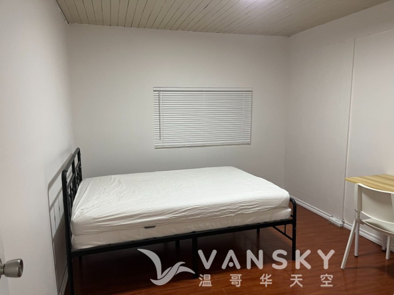 260519191005_bedroom1.jpg