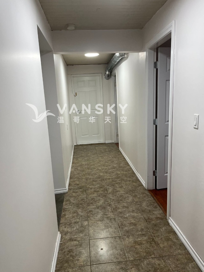 260519191005_hallway.jpg