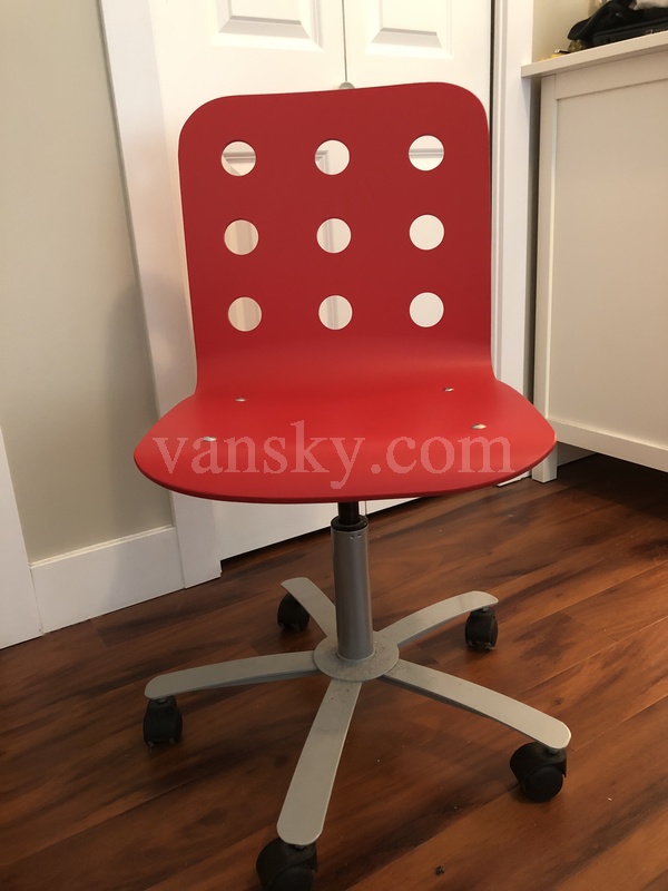 Ikea红色电脑椅$20